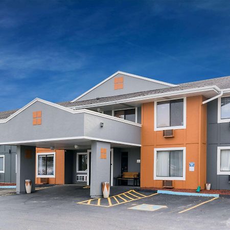 Super 8 By Wyndham Rochester Mayo Clinic Area Extérieur photo