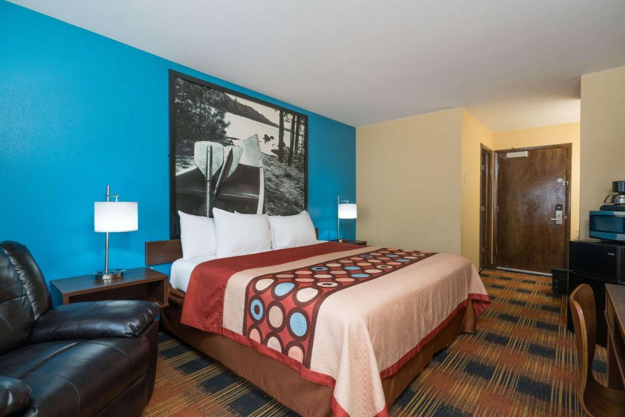 Super 8 By Wyndham Rochester Mayo Clinic Area Extérieur photo